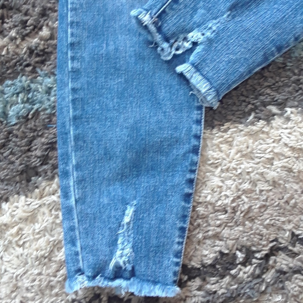 Jean - Picture 3 of 5